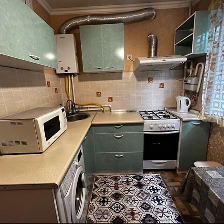 Apartment On Akhmetova 10 Ałma Ata Zewnętrze zdjęcie